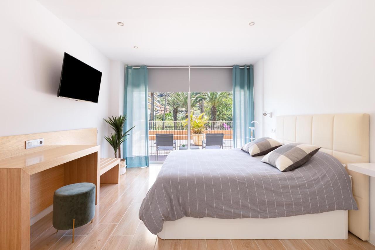 Palmeras Playa Studio: Pools, Beach, Sun & Shore Пуерто де ла Крус Екстериор снимка
